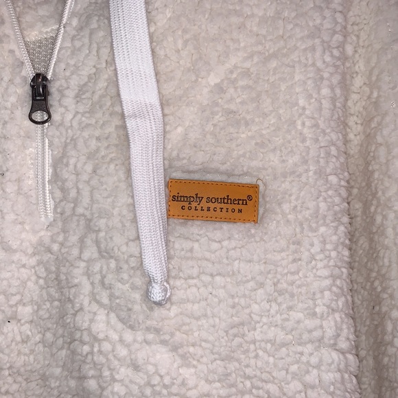 Sweatshirt - Picture 2 of 3